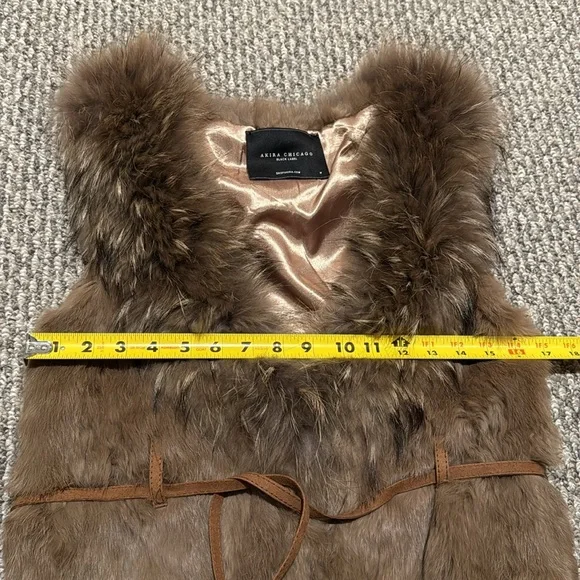 Akira genuine rabbit hair vest - Picture 6 of 9
